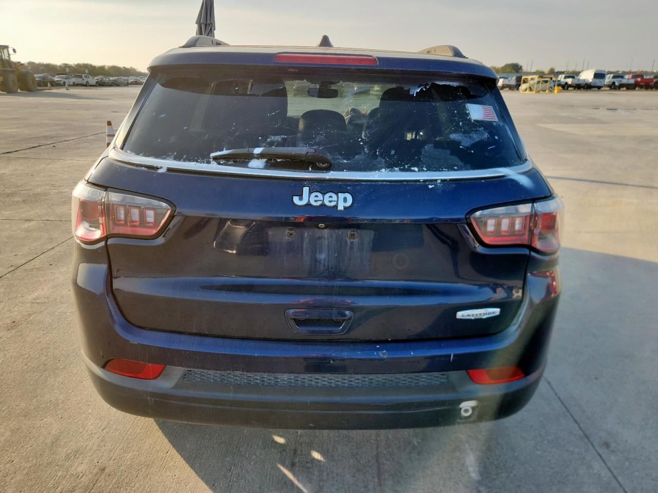 2018 Jeep Compass Latitude VIN: 3C4NJCBB5JT338775 Lot: 93459265