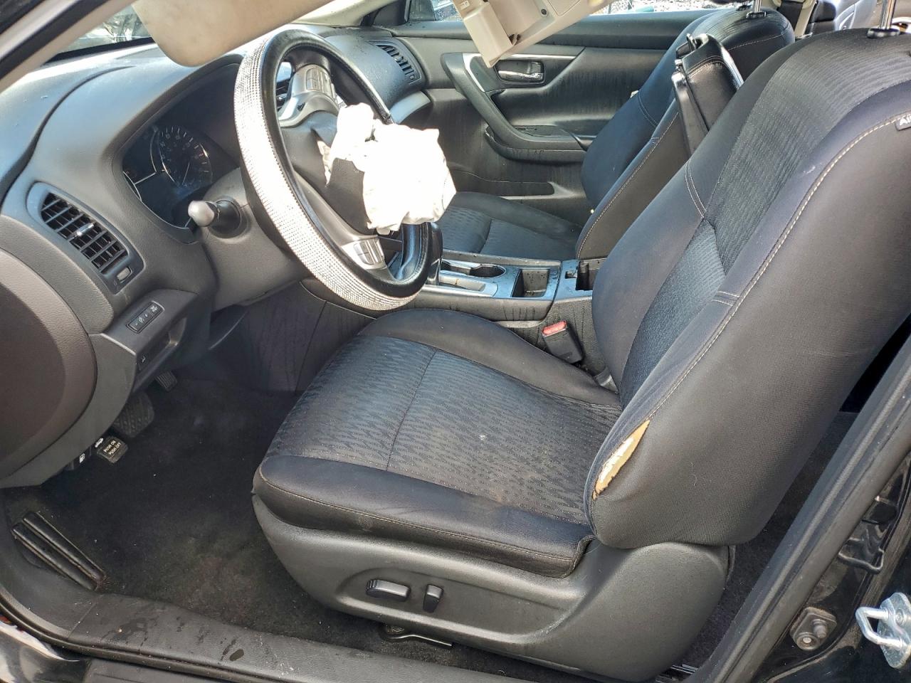 2017 Nissan Altima 2.5 VIN: 1N4AL3AP9HN324397 Lot: 94502145