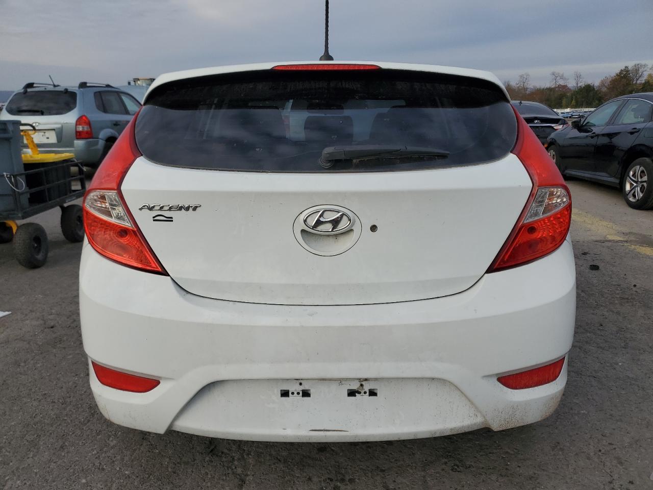 2013 Hyundai Accent Gls VIN: KMHCU5AE3DU130969 Lot: 86676875
