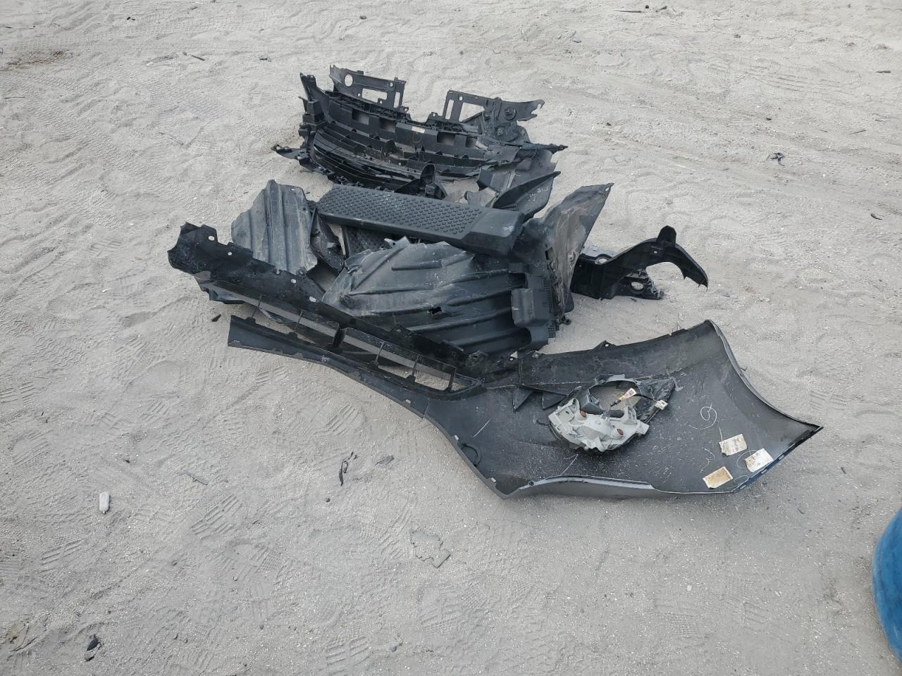 2014 Mazda 3 Grand Touring VIN: JM1BM1W78E1108309 Lot: 91630395