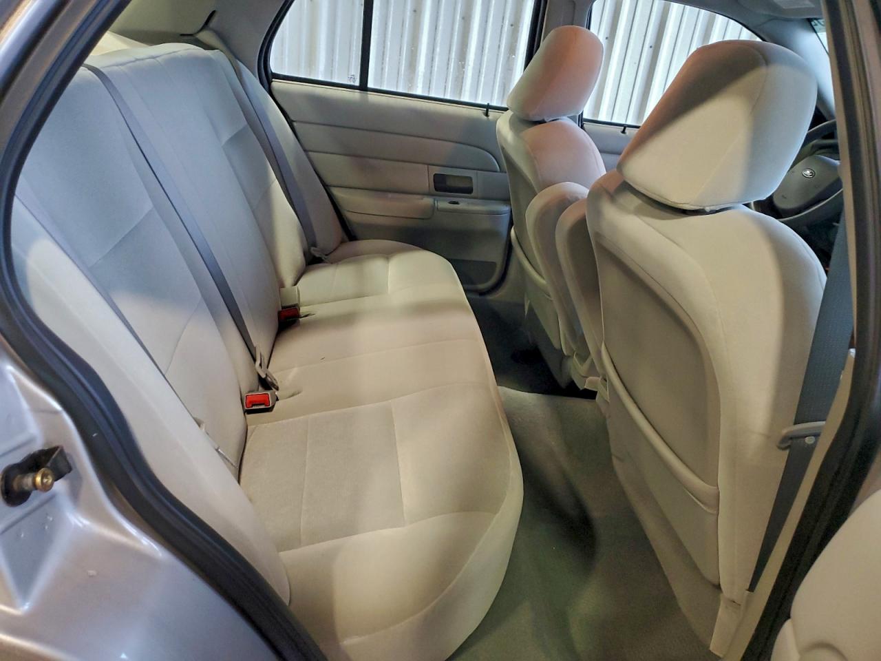 2005 Ford Crown Victoria VIN: 2FAFP73W75X128068 Lot: 93873015