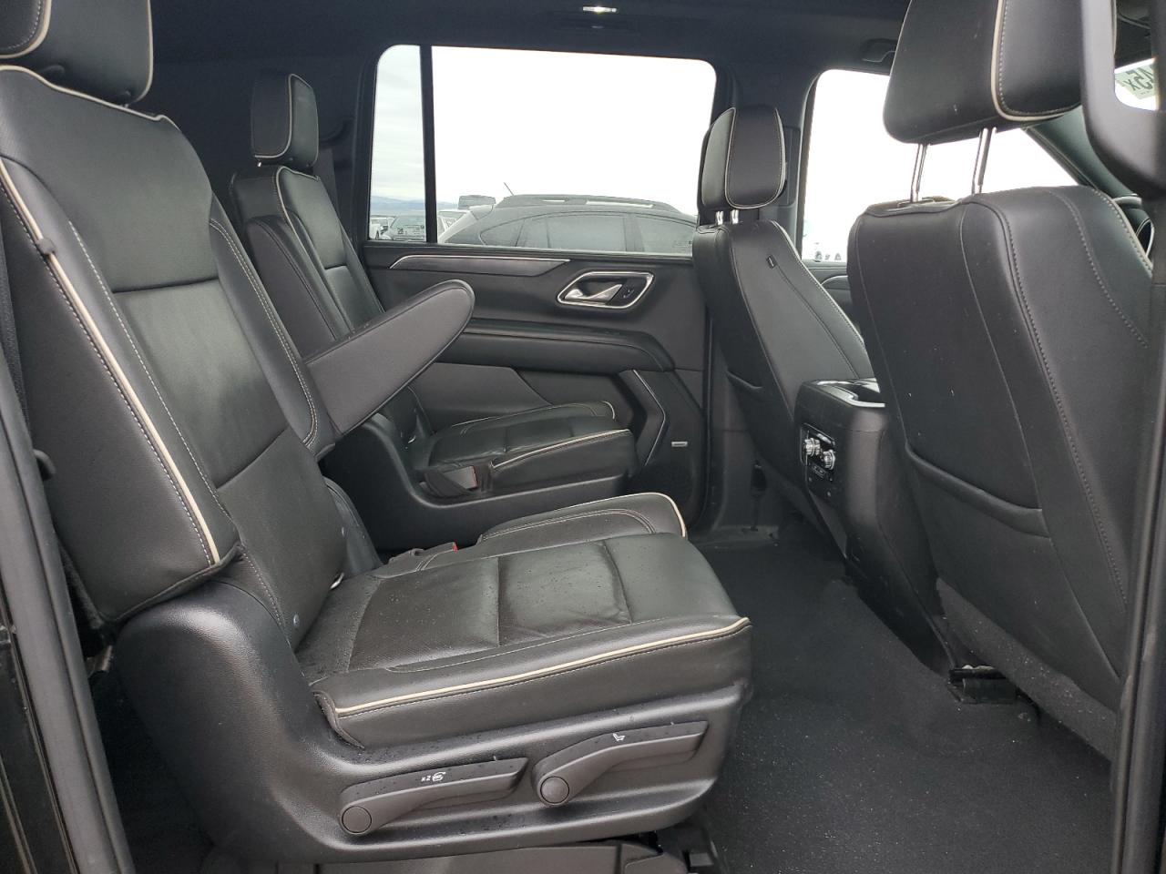 2022 GMC Yukon Xl K1500 Slt VIN: 1GKS2GKD0NR164545 Lot: 93036845