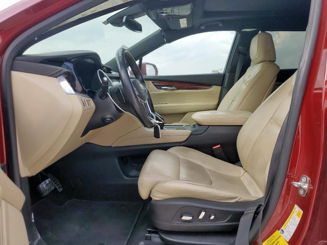 2017 Cadillac Xt5 Luxury VIN: 1GYKNBRS2HZ107868 Lot: 93394475