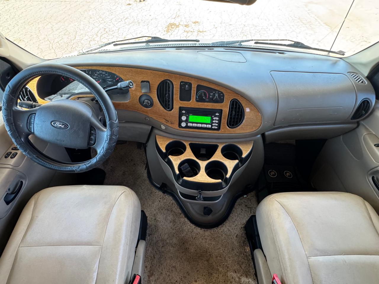 2006 Ford Econoline E450 Super Duty Cutaway Van VIN: 1FDXE45S46HA73105 Lot: 90830885