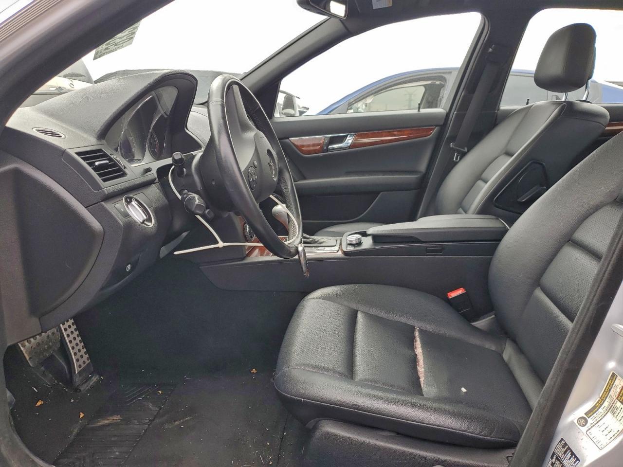 2011 Mercedes-Benz C 300 4Matic VIN: WDDGF8BB8BR180374 Lot: 93323845