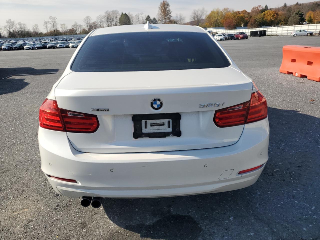 2015 BMW 328 Xi VIN: WBA3B3G58FNR87174 Lot: 91652815