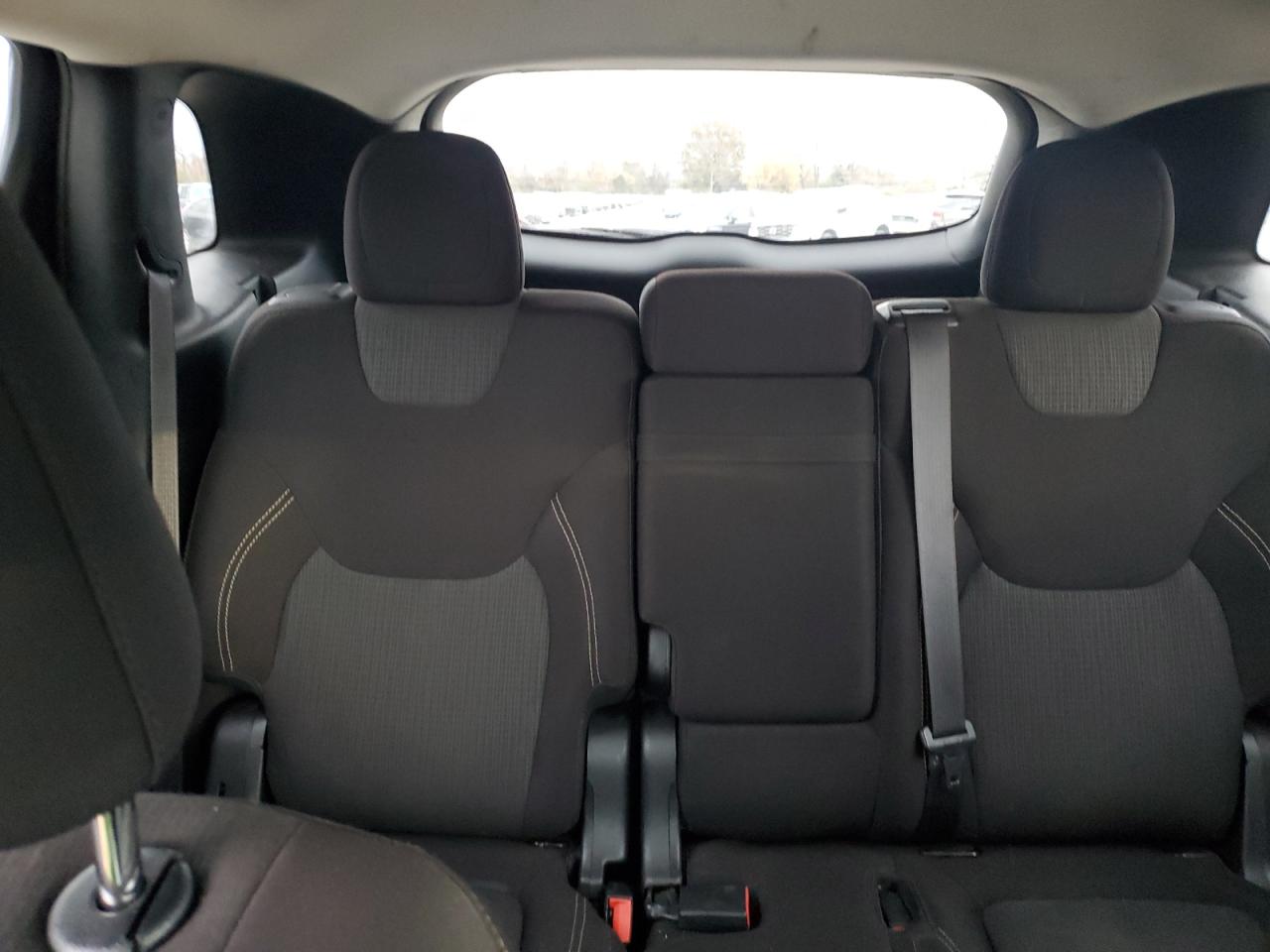 2016 Jeep Cherokee Latitude VIN: 1C4PJLCB8GW217409 Lot: 92240745