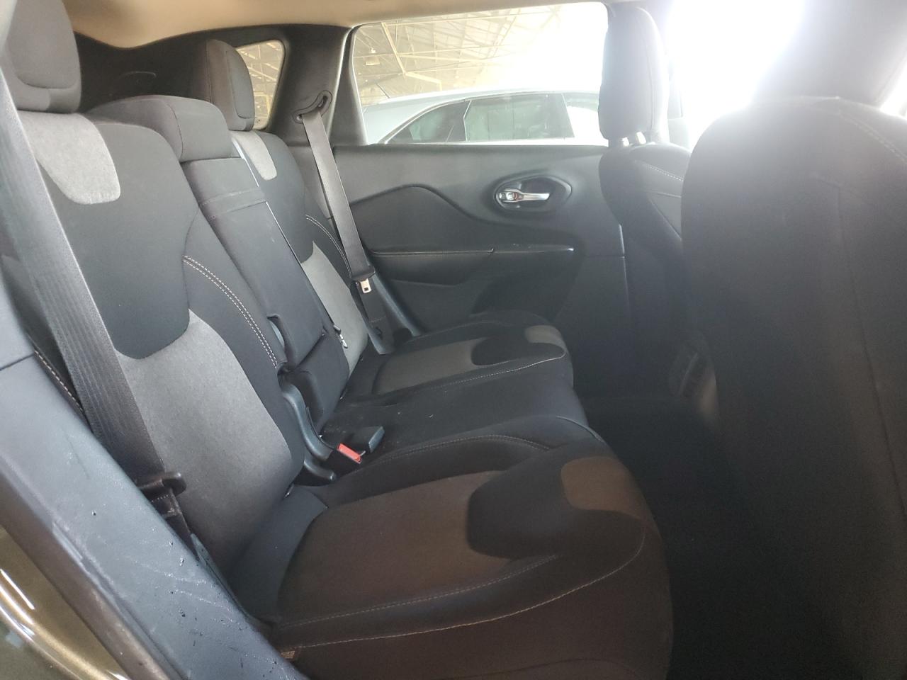 2015 Jeep Cherokee Sport VIN: 1C4PJLAB4FW547842 Lot: 93025705