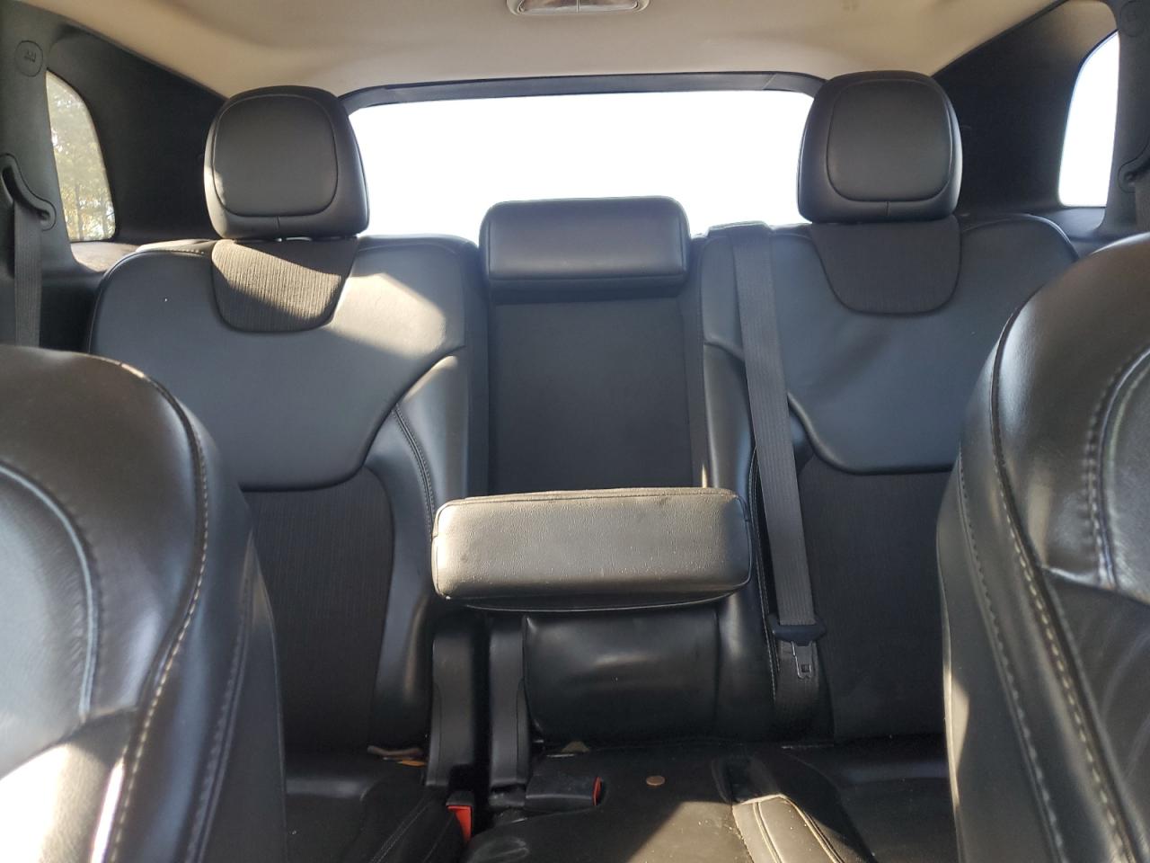 2018 Jeep Cherokee Latitude Plus VIN: 1C4PJLLB2JD504005 Lot: 91241325