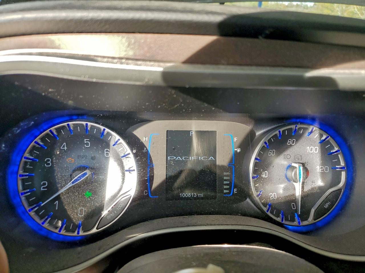 2017 Chrysler Pacifica Touring VIN: 2C4RC1DG7HR677883 Lot: 94097435