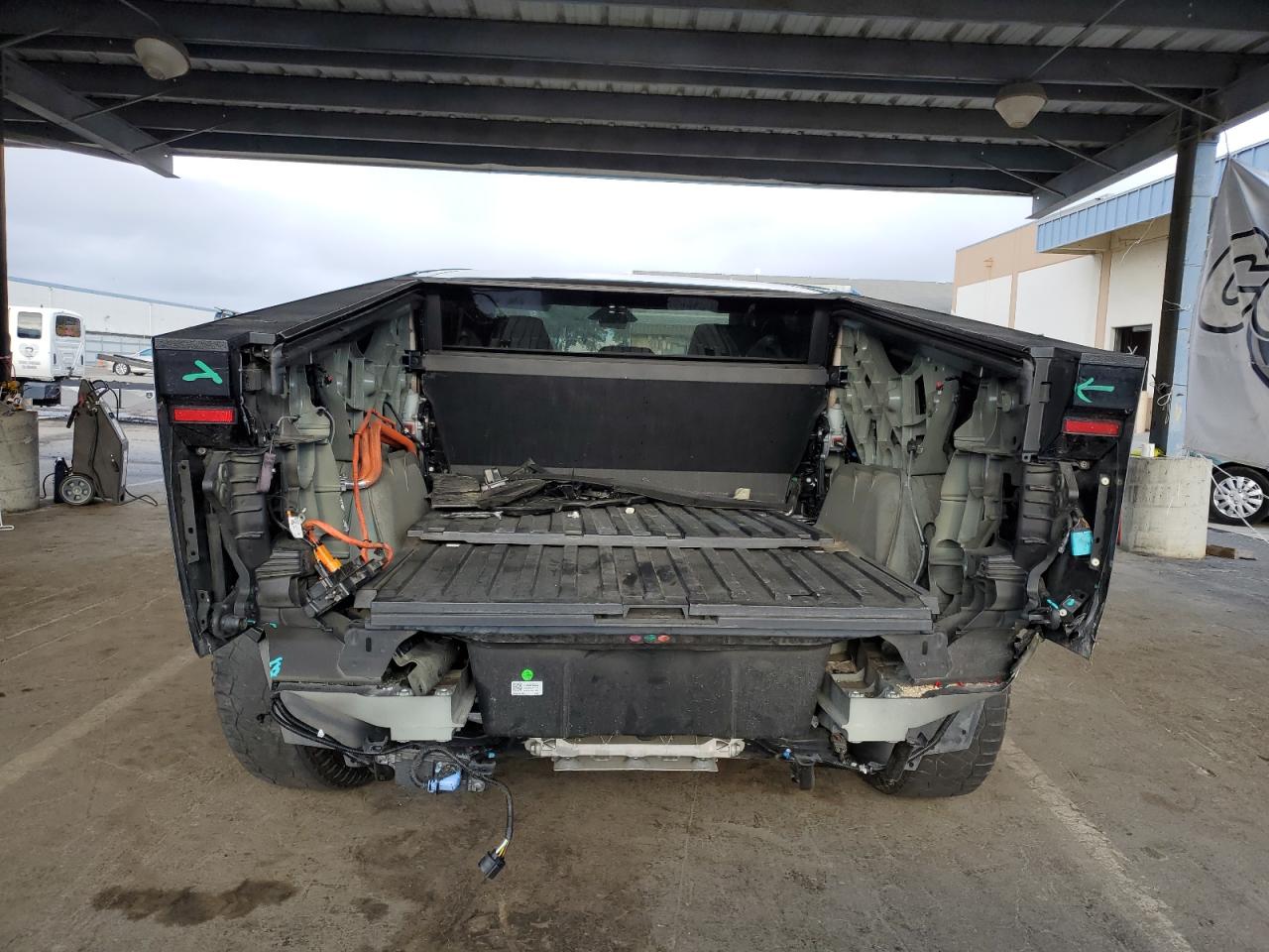 2024 Tesla Cybertruck VIN: 7G2CEHED7RA019131 Lot: 93265195