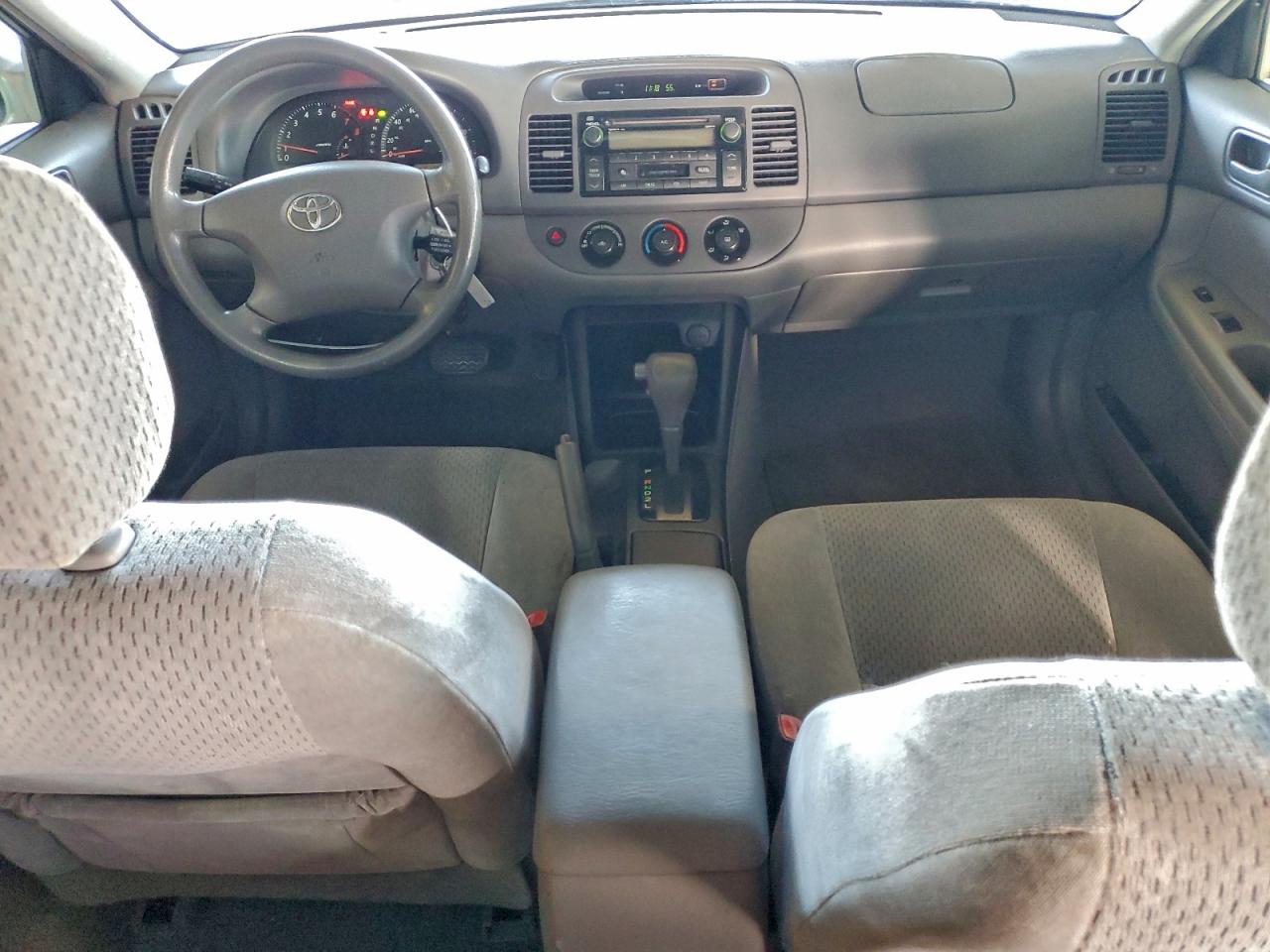 2004 Toyota Camry Le VIN: 4T1BE32KX4U823006 Lot: 94407655