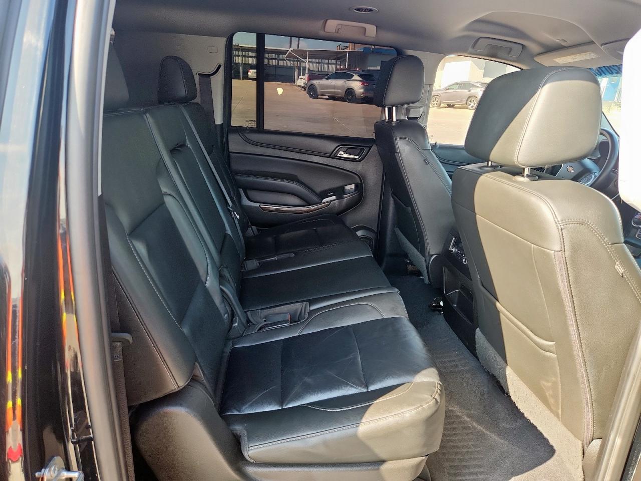 2019 Chevrolet Suburban C1500 Lt VIN: 1GNSCHKC3KR178657 Lot: 93201625