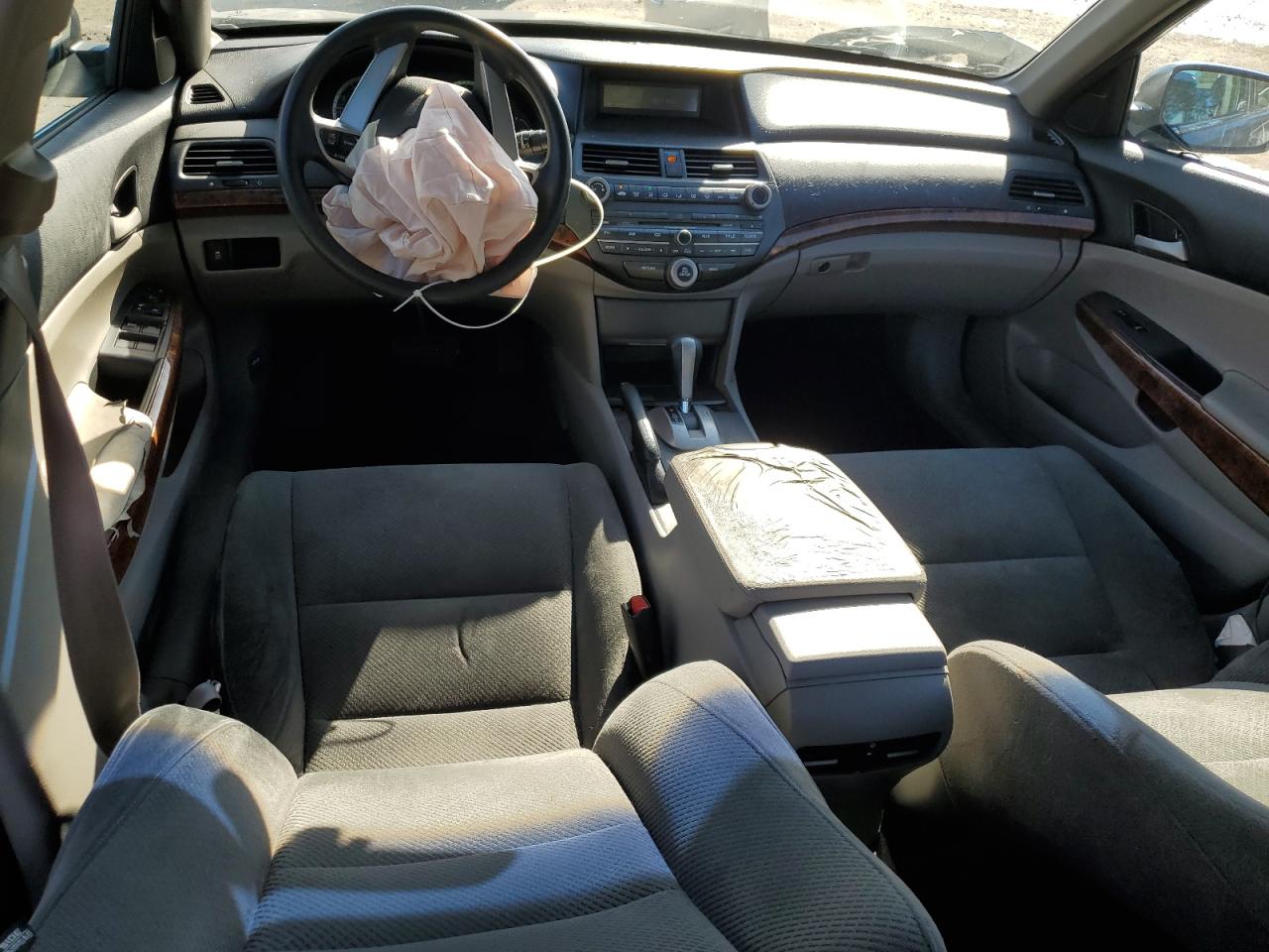 2011 Honda Accord Ex VIN: 1HGCP2F75BA121811 Lot: 92603435