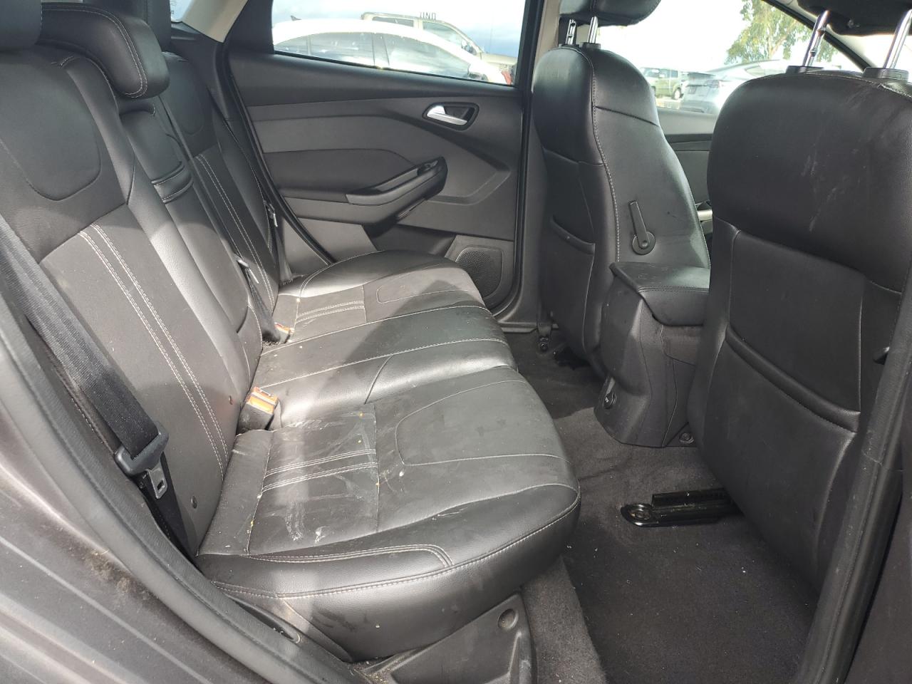 2012 Ford Focus Sel VIN: 1FAHP3M20CL477967 Lot: 91134335