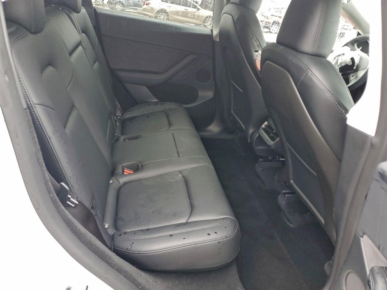 2024 Tesla Model Y VIN: 7SAYGDED2RF047209 Lot: 94340135