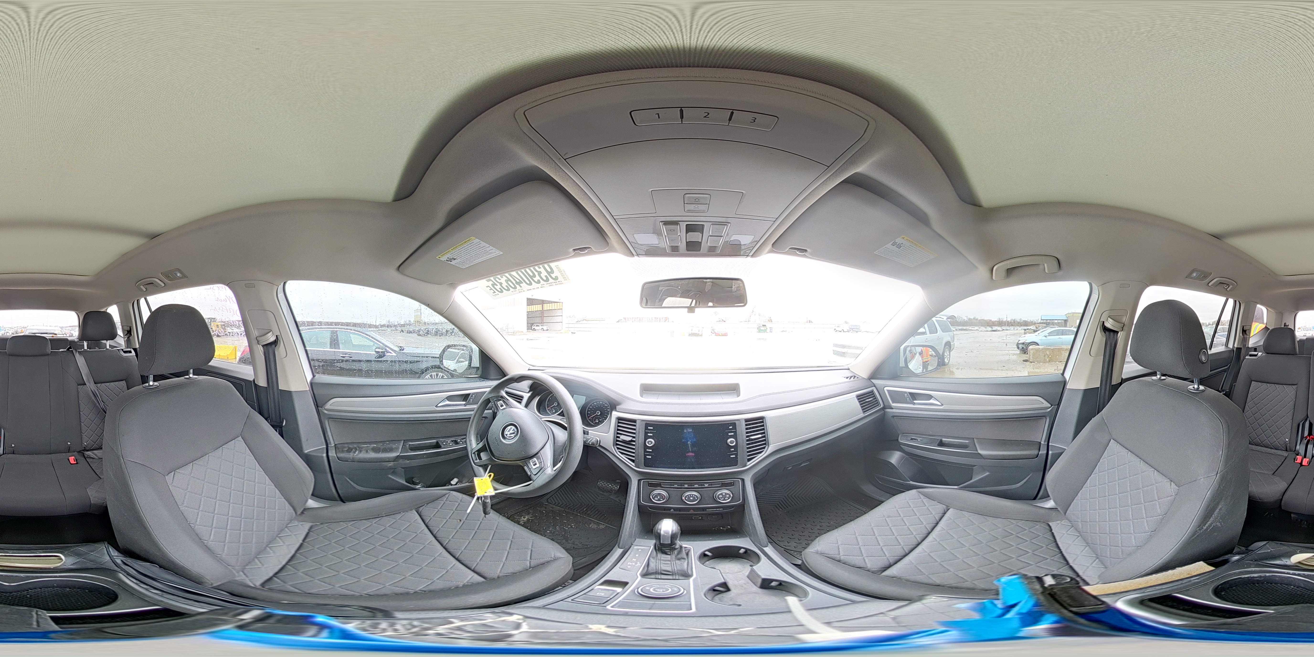 2018 Volkswagen Atlas VIN: 1V2HR2CA0JC511392 Lot: 93904635