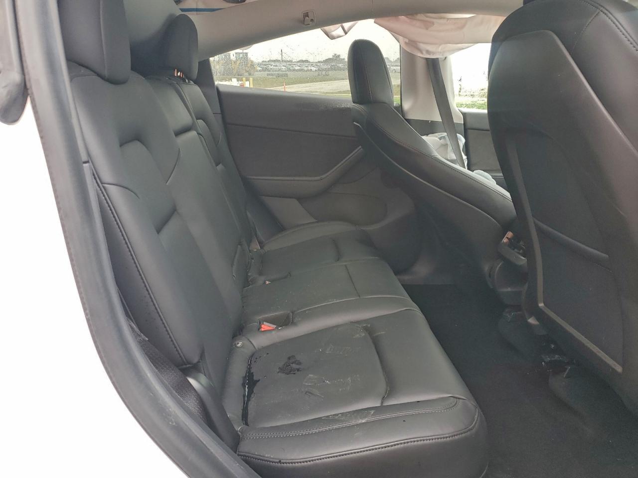 2020 Tesla Model Y VIN: 5YJYGDEE4LF010742 Lot: 93483095