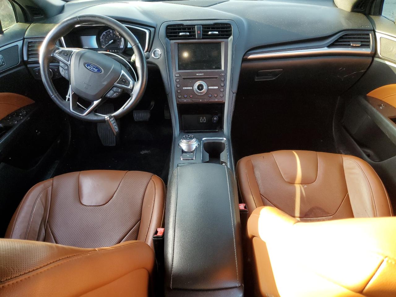 2019 Ford Fusion Titanium VIN: 3FA6P0SU6KR231743 Lot: 90750255