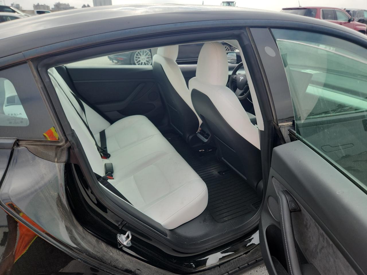 2023 Tesla Model 3 VIN: 5YJ3E1EC3PF697943 Lot: 92732305