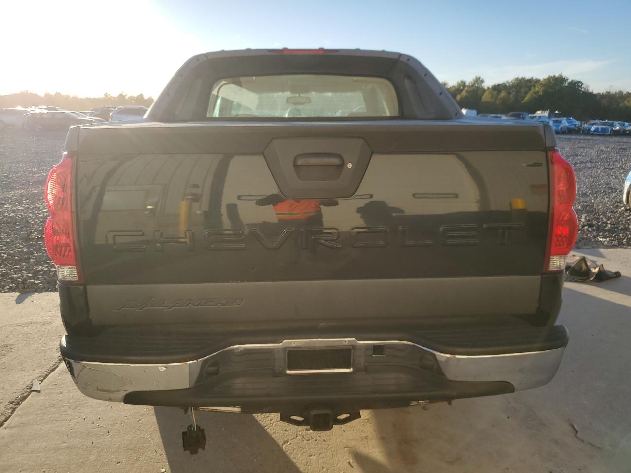2005 Chevrolet Avalanche C1500 VIN: 3GNEC12Z65G172168 Lot: 90460055