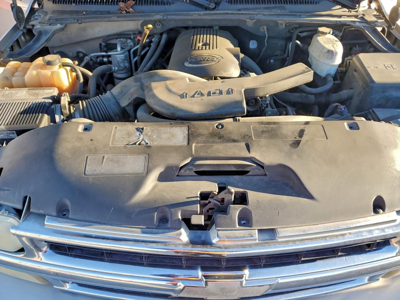 2005 Chevrolet Suburban C1500 VIN: 3GNEC16Z15G253525 Lot: 94530655