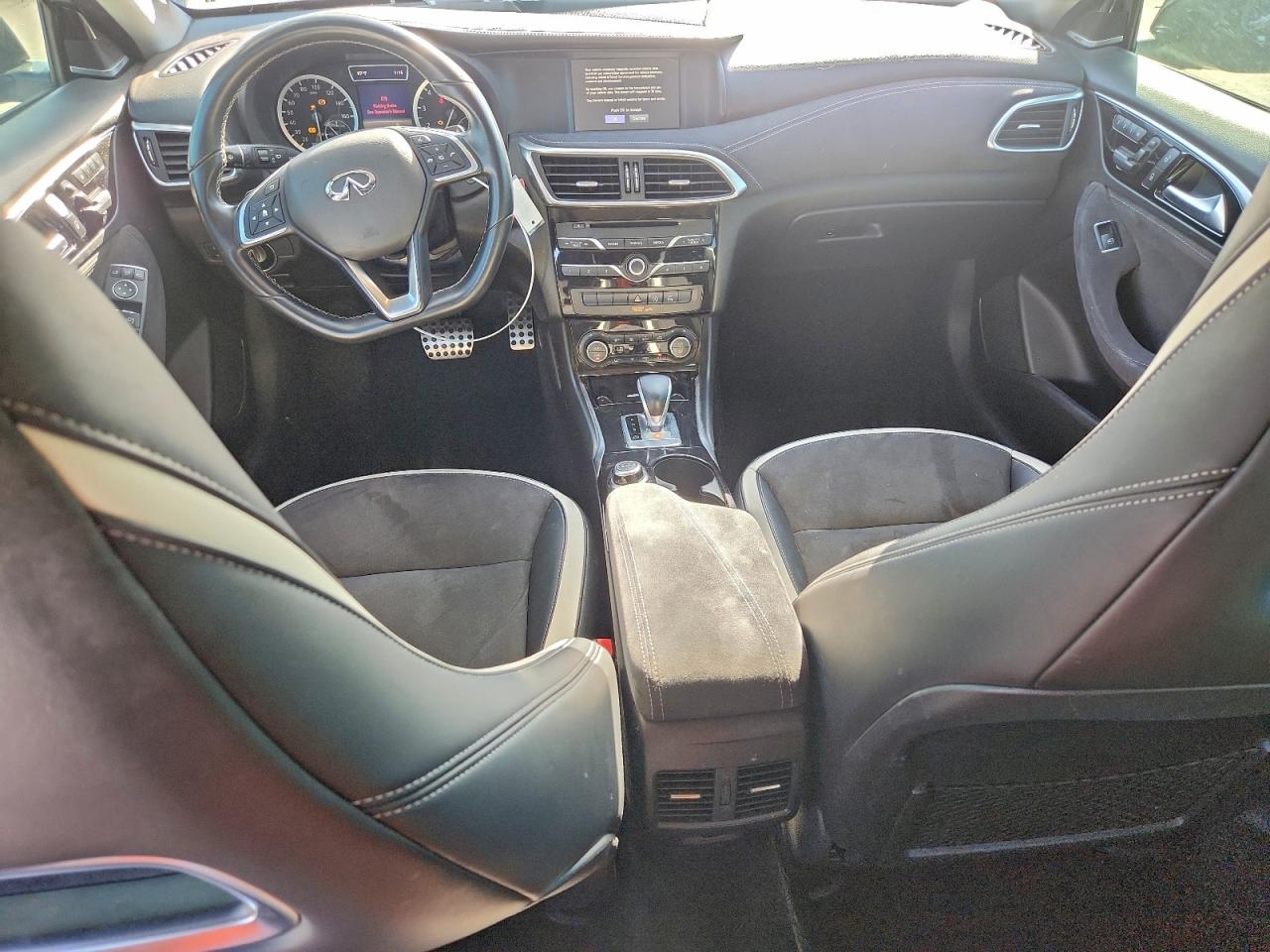 2017 Infiniti Qx30 Base VIN: SJKCH5CP3HA017292 Lot: 93930435