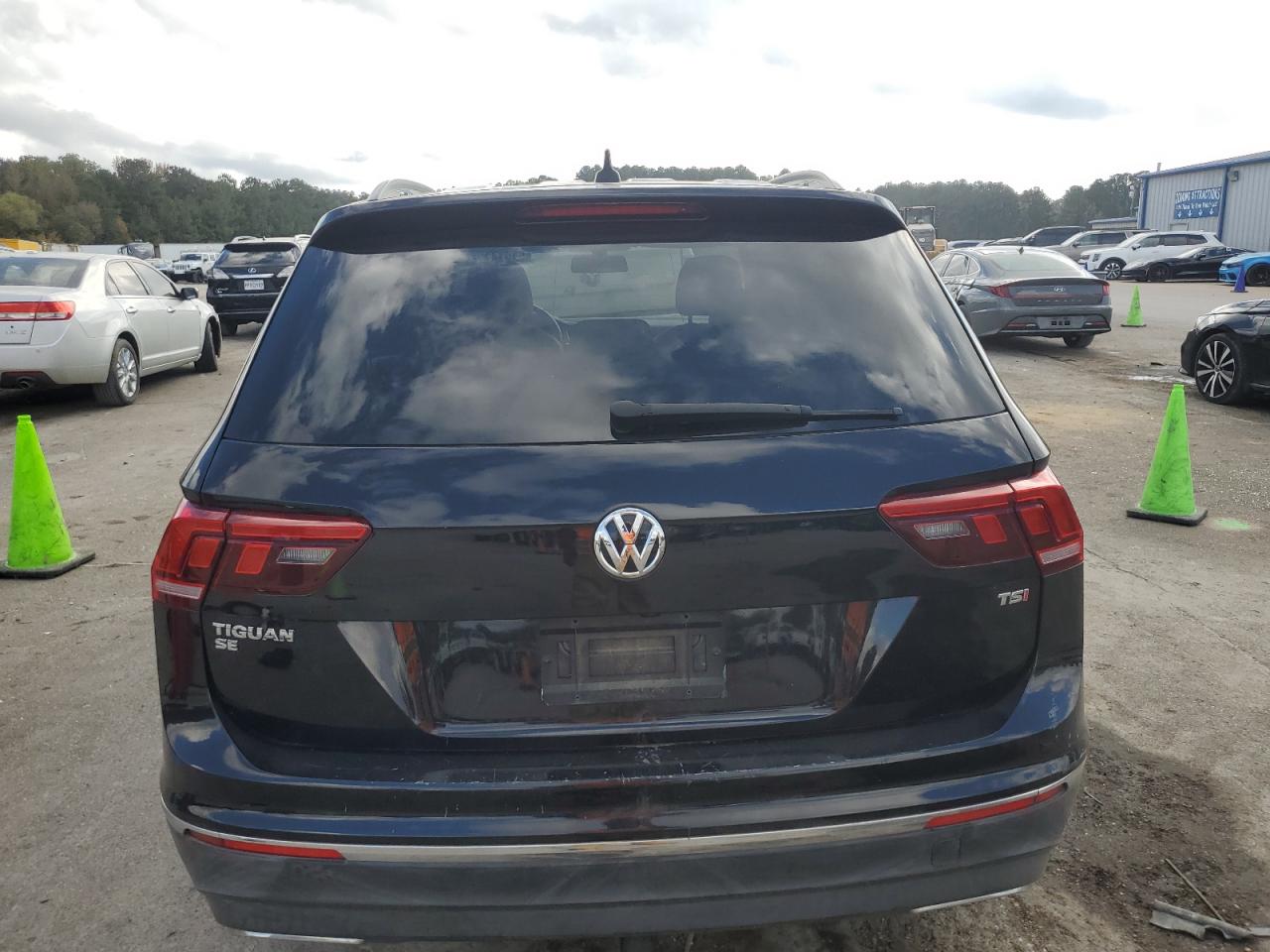 2018 Volkswagen Tiguan Se VIN: 3VV3B7AX2JM191402 Lot: 91914775