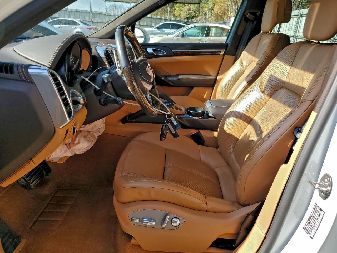 2016 Porsche Cayenne VIN: WP1AF2A23GKA40245 Lot: 93441275