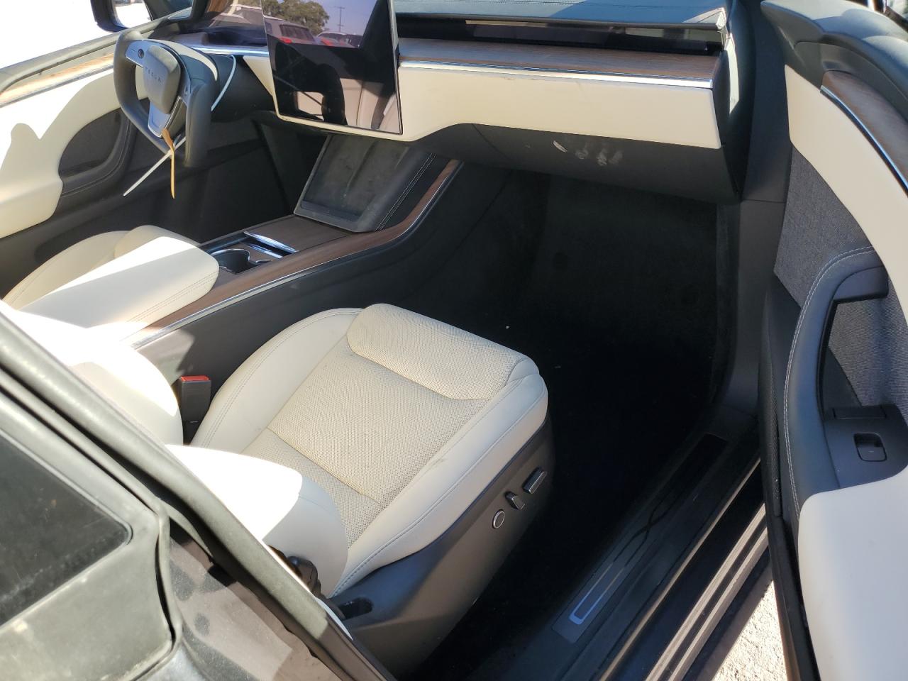 2022 Tesla Model X VIN: 7SAXCDE57NF345653 Lot: 92273515