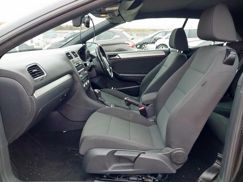 2015 VOLKSWAGEN GOLF SE