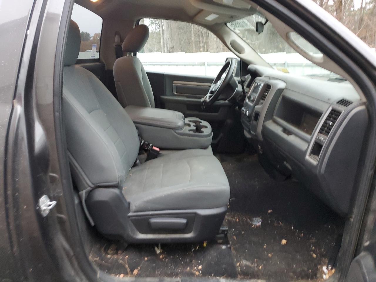 2015 Ram 1500 St VIN: 3C6JR6AT0FG522208 Lot: 91188585