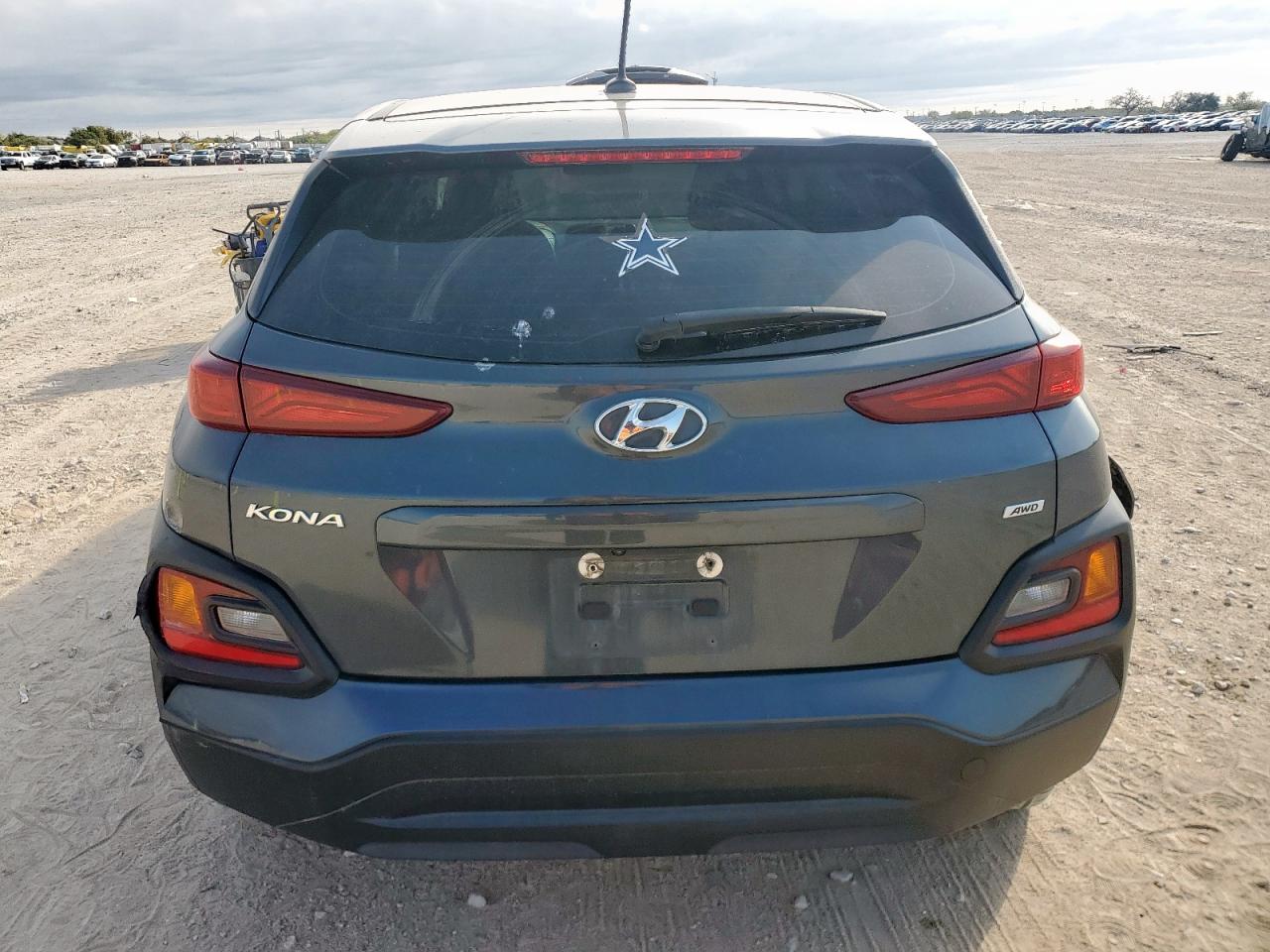 2021 Hyundai Kona Se VIN: KM8K1CAAXMU637812 Lot: 90929885