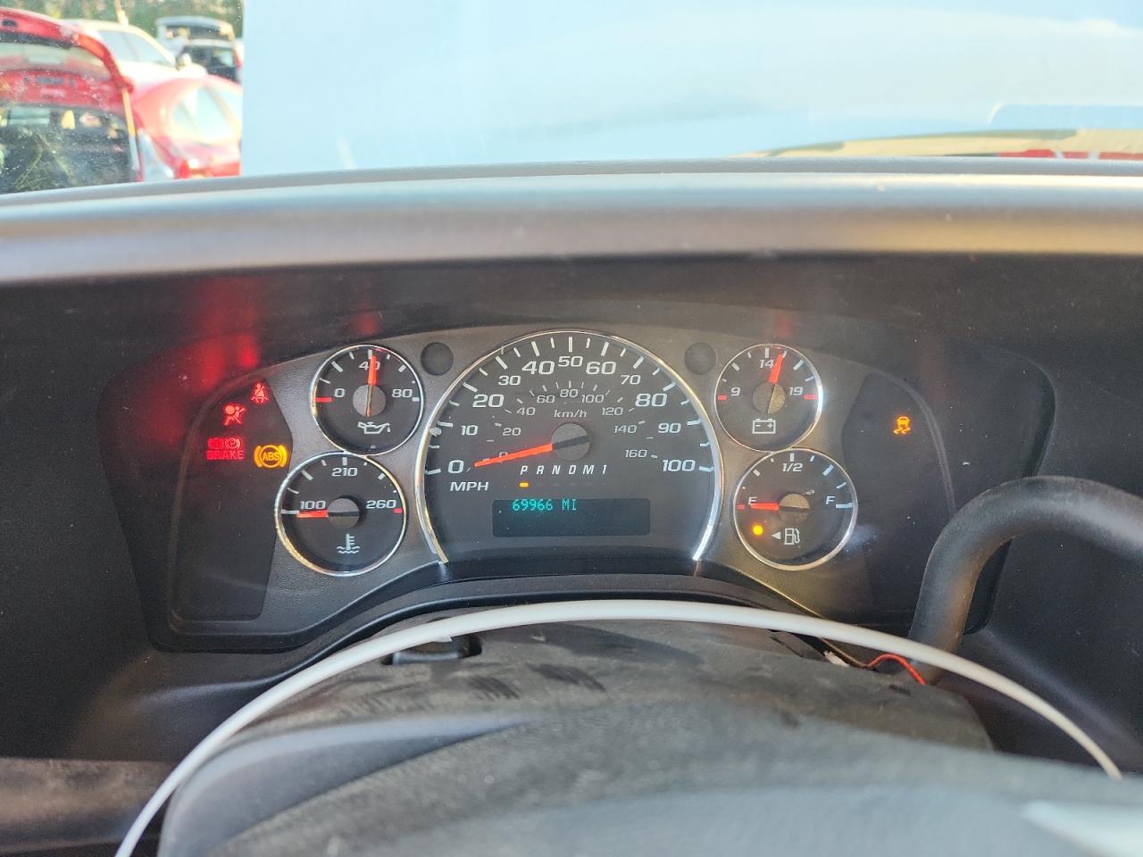 2018 Chevrolet Express G2500 VIN: 1GCWGAFP4J1341820 Lot: 93631855