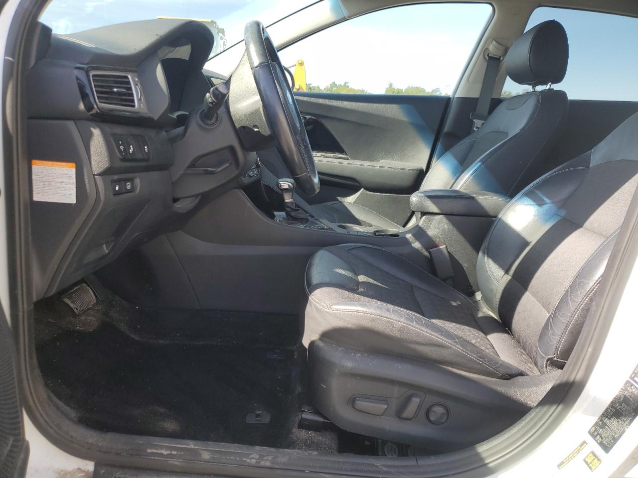 2017 Kia Niro Ex VIN: KNDCC3LC0H5070334 Lot: 92276635