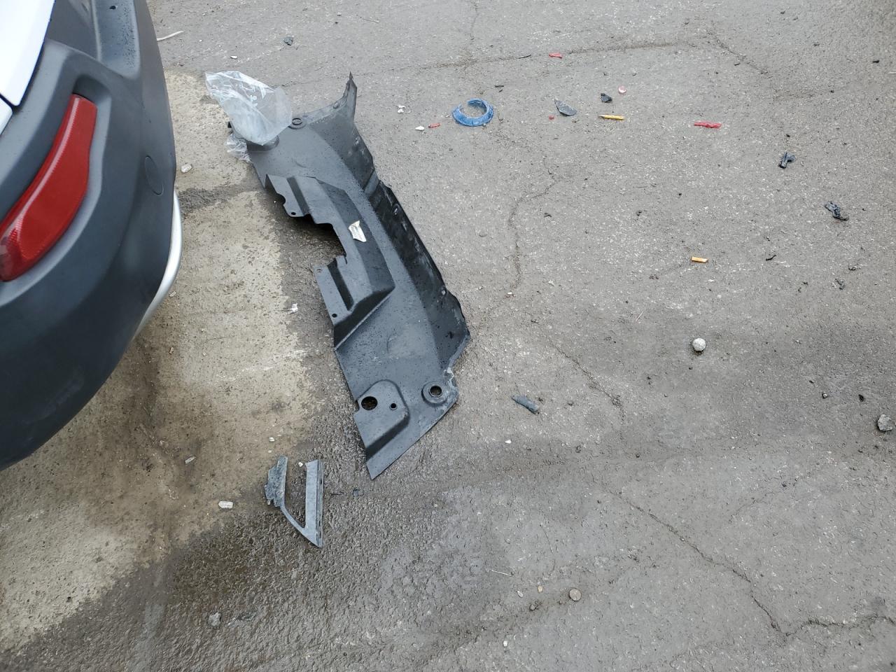 2017 Jeep Cherokee Limited VIN: 1C4PJMDS8HD225981 Lot: 92852295