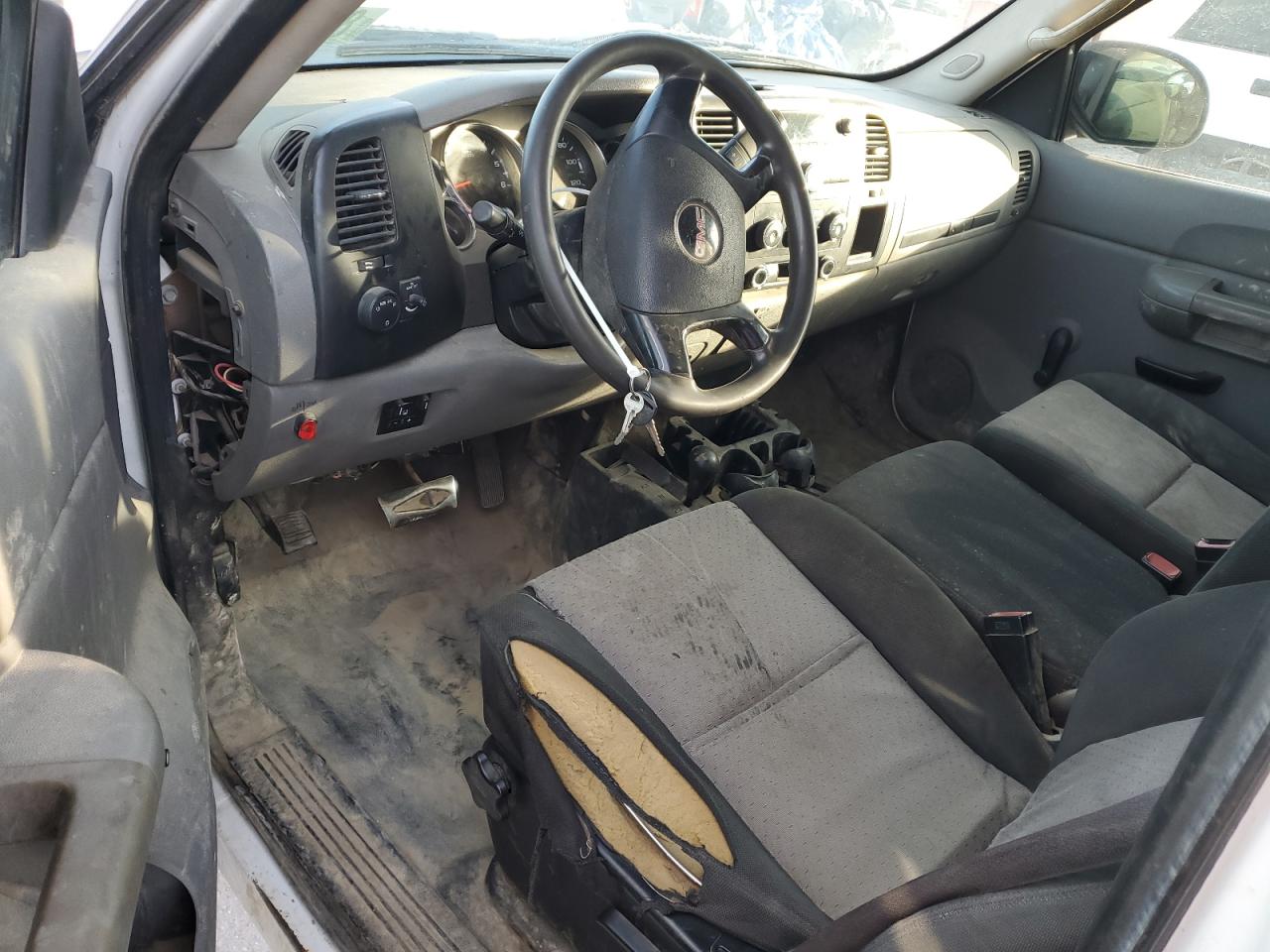 2009 GMC Sierra Utility / Service Truck VIN: 1GTHK49KX9E155017 Lot: 89469485