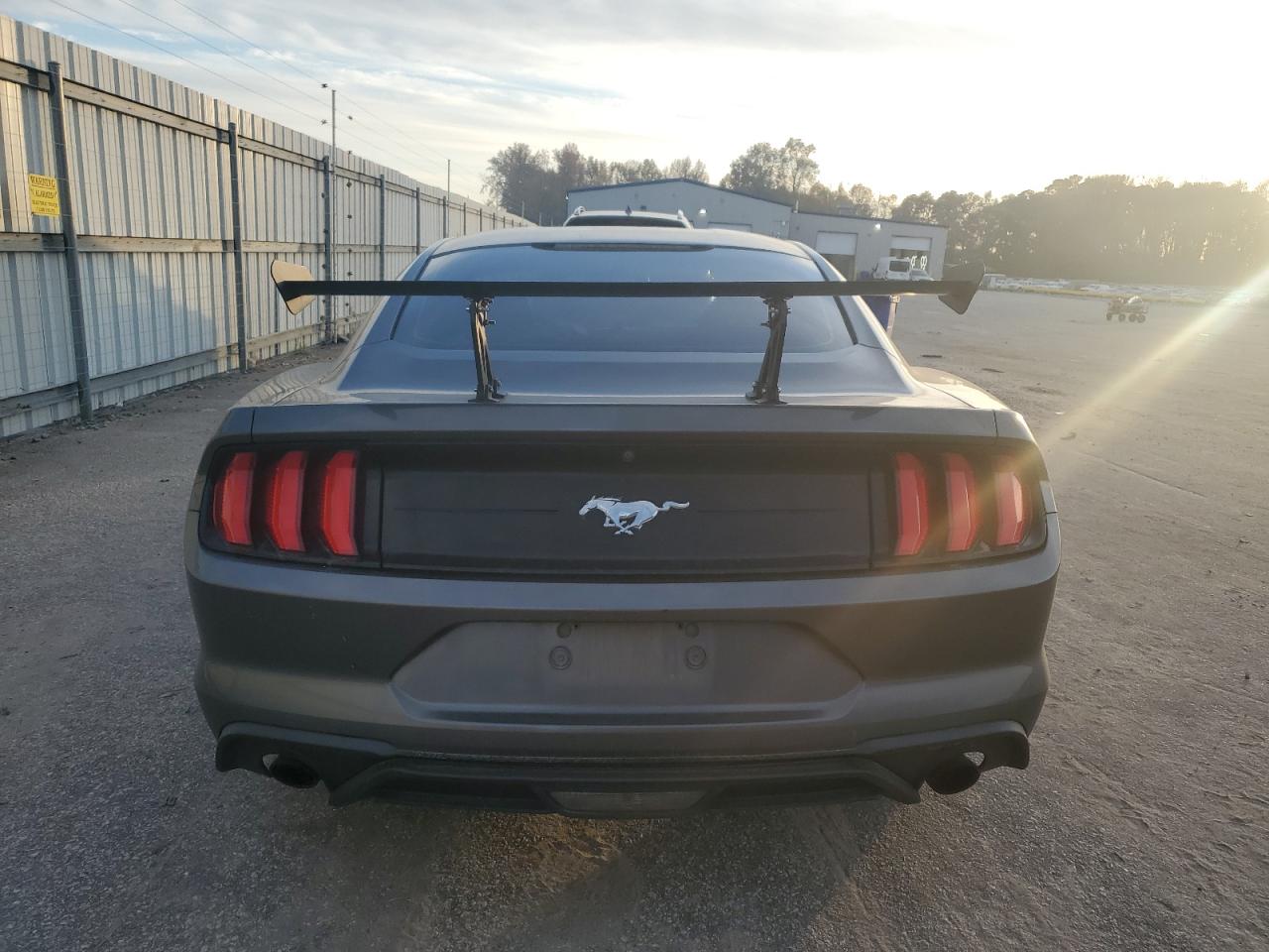 2018 Ford Mustang VIN: 1FA6P8TH2J5107082 Lot: 92045965