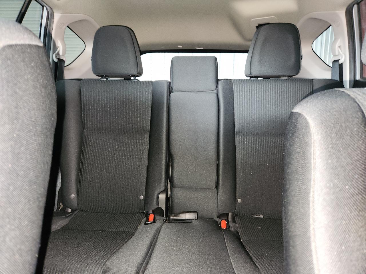 2017 Toyota Rav4 Le VIN: 2T3BFREV6HW590745 Lot: 92937665