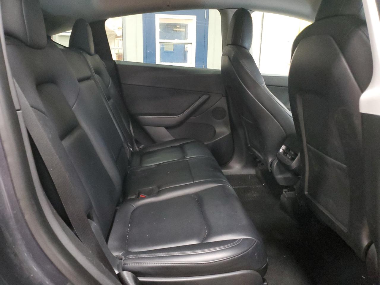 2021 Tesla Model Y VIN: 5YJYGAEE2MF293707 Lot: 92931705