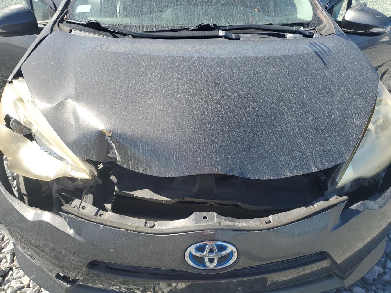 2013 Toyota Prius C VIN: JTDKDTB32D1533411 Lot: 92201735