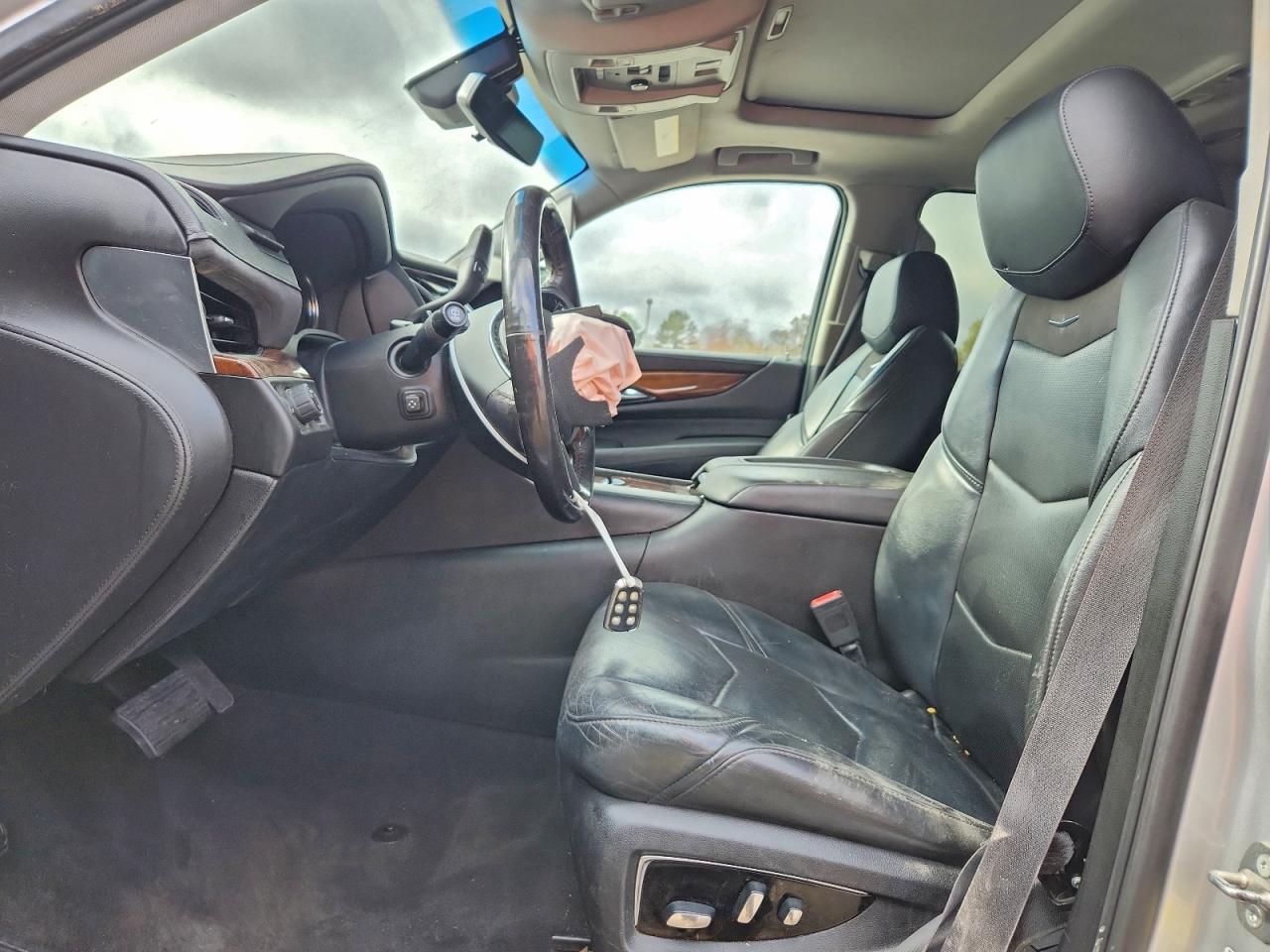 2018 Cadillac Escalade Luxury VIN: 1GYS3BKJ1JR328505 Lot: 93147015