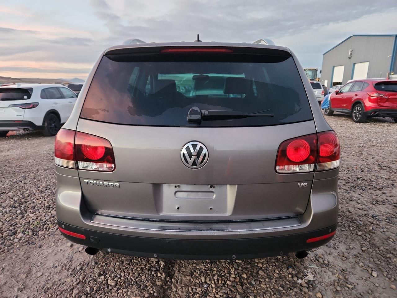 2008 Volkswagen Touareg 2 V6 VIN: WVGBE77L88D070042 Lot: 92841405