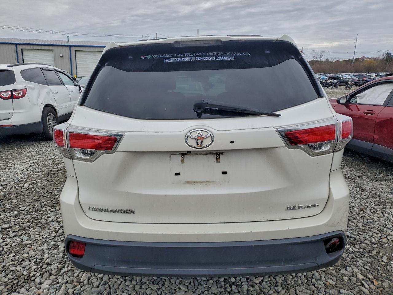 2015 Toyota Highlander Xle VIN: 5TDJKRFH9FS092733 Lot: 93673925