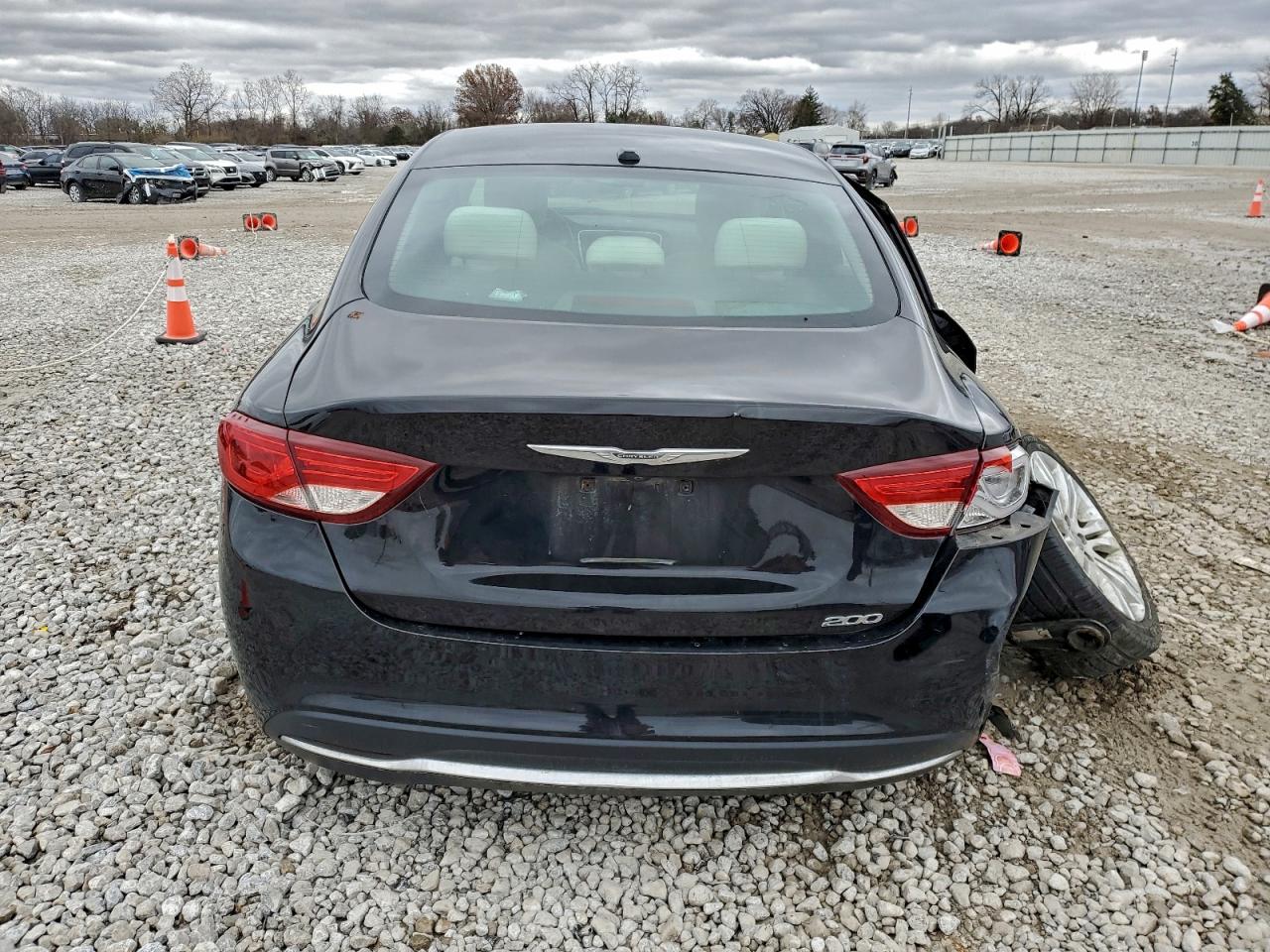 2015 Chrysler 200 Limited VIN: 1C3CCCAB6FN557338 Lot: 93831235