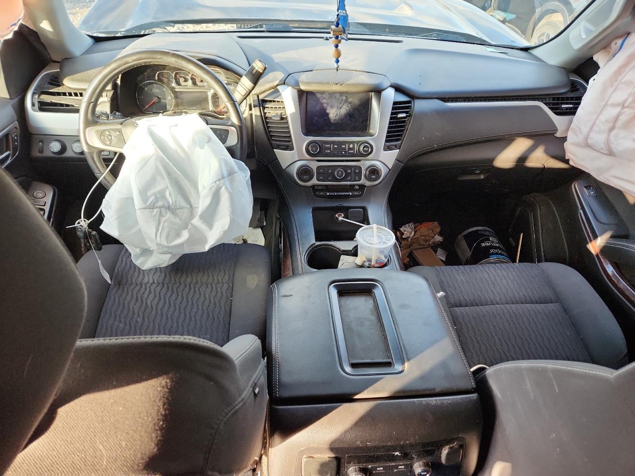 2017 GMC Yukon Xl K1500 Sle VIN: 1GKS2FKC3HR294566 Lot: 90991545