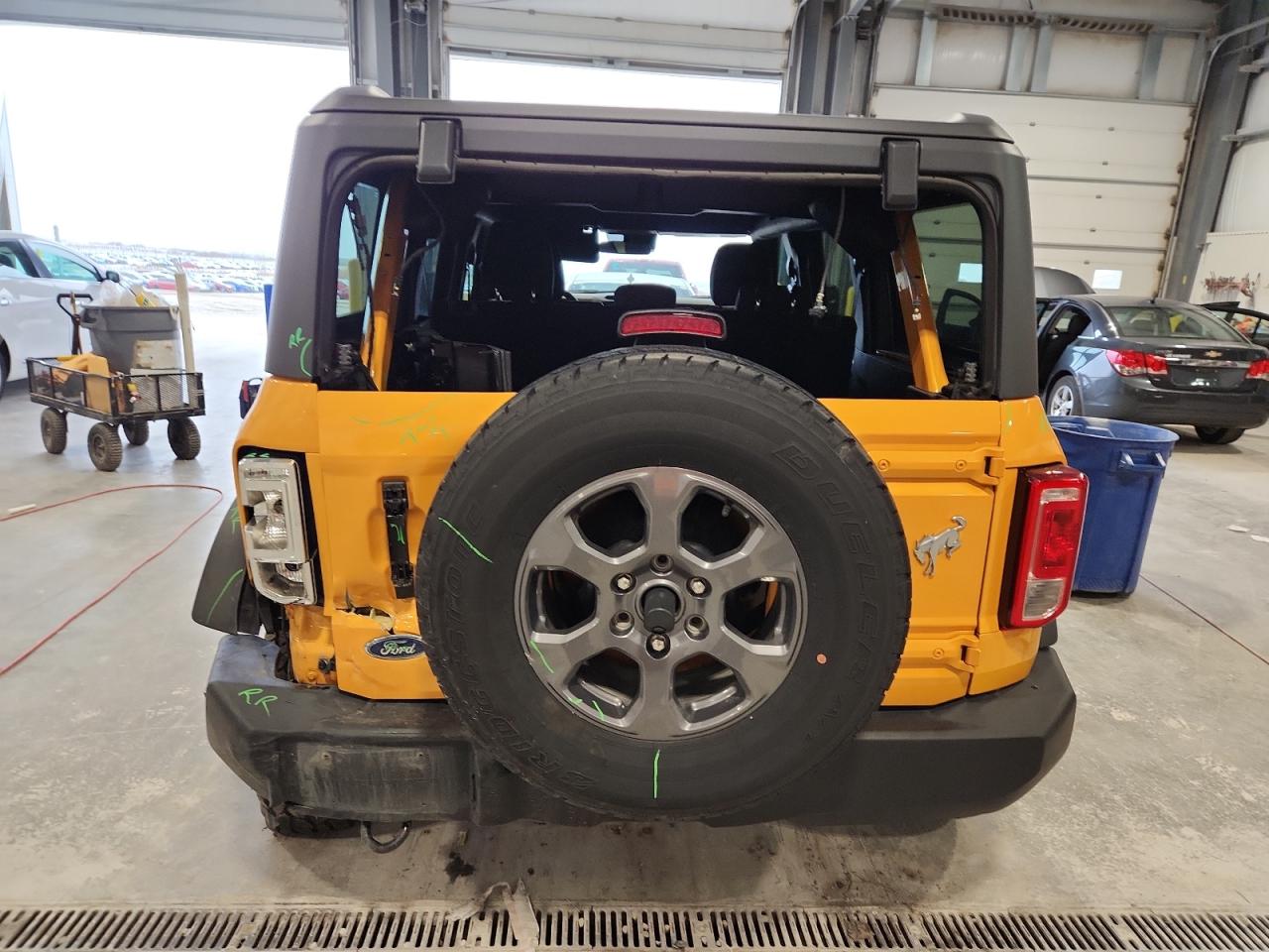 2022 Ford Bronco Base VIN: 1FMDE5BH0NLB63431 Lot: 93017385