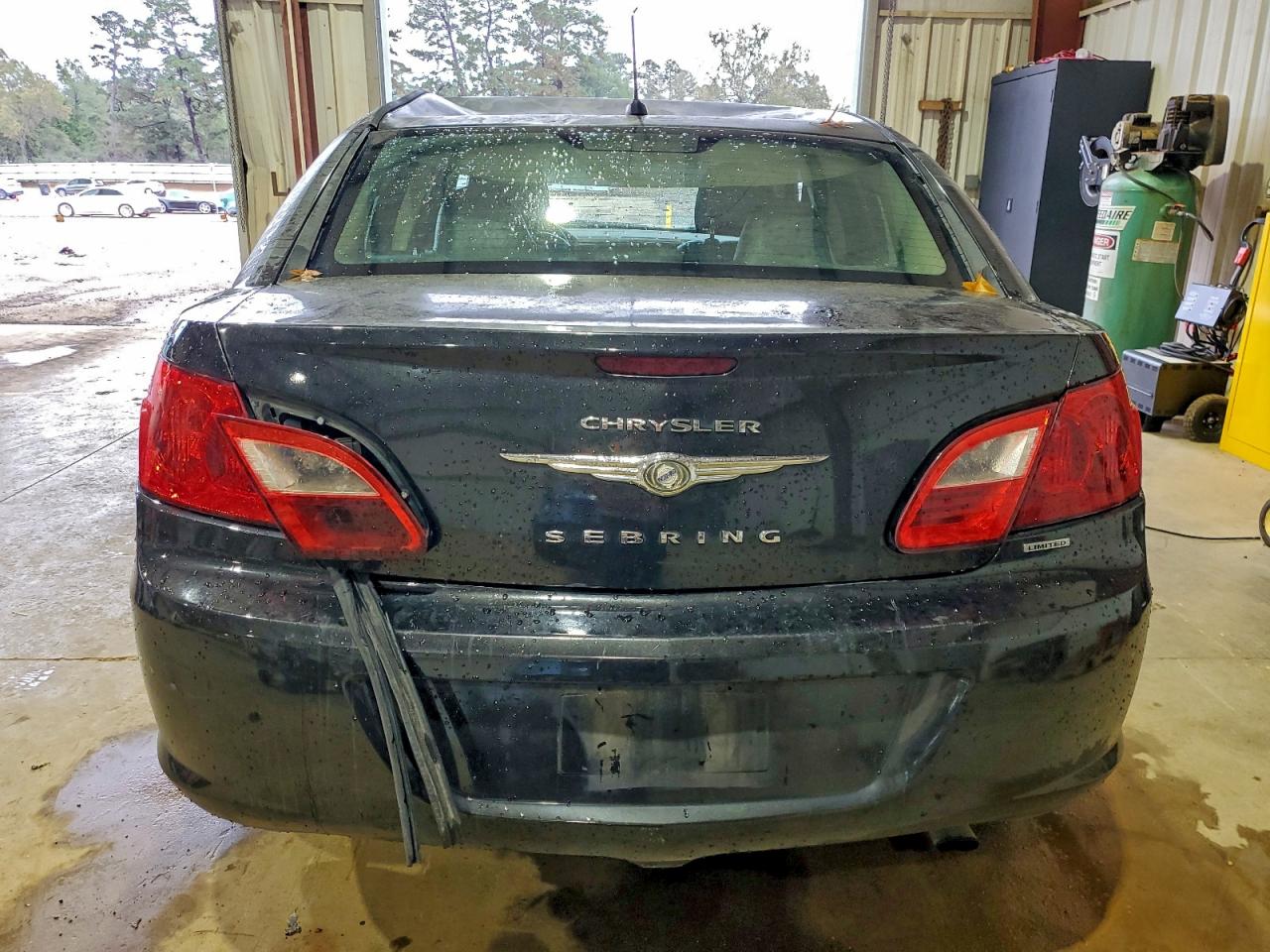 2010 Chrysler Sebring Limited VIN: 1C3CC5FB4AN141186 Lot: 94150935