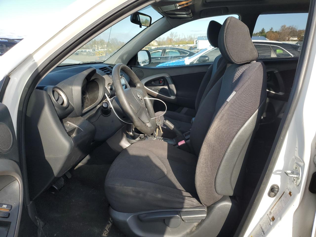 2007 Toyota Rav4 Sport VIN: JTMBD32V975064204 Lot: 92900745