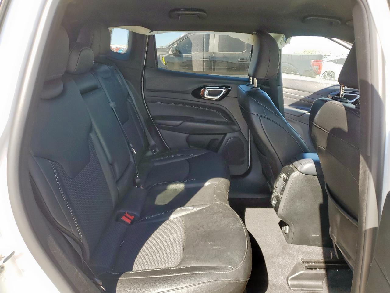 2024 Jeep Compass Latitude VIN: 3C4NJDBN9RT167718 Lot: 92476375